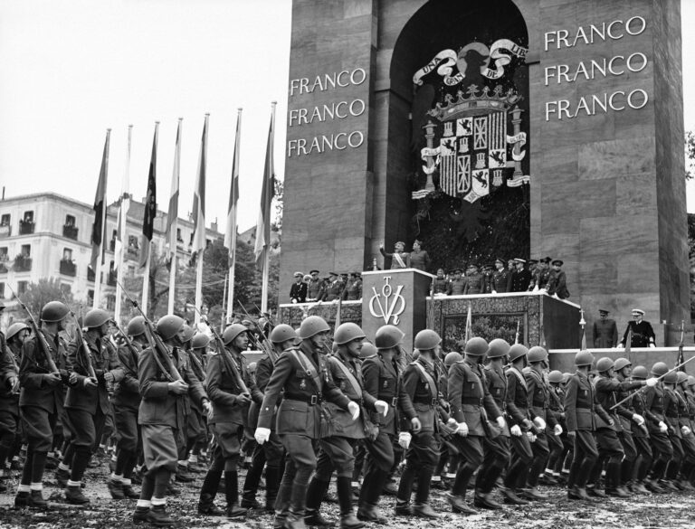 De cómo Franco quedó atado por la victoria en la guerra. Por José Mª Blanco Corredoira