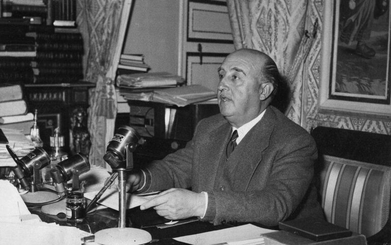 Cuando una dictadura hacía leyes mejores que cien parlamentos democráticos juntos